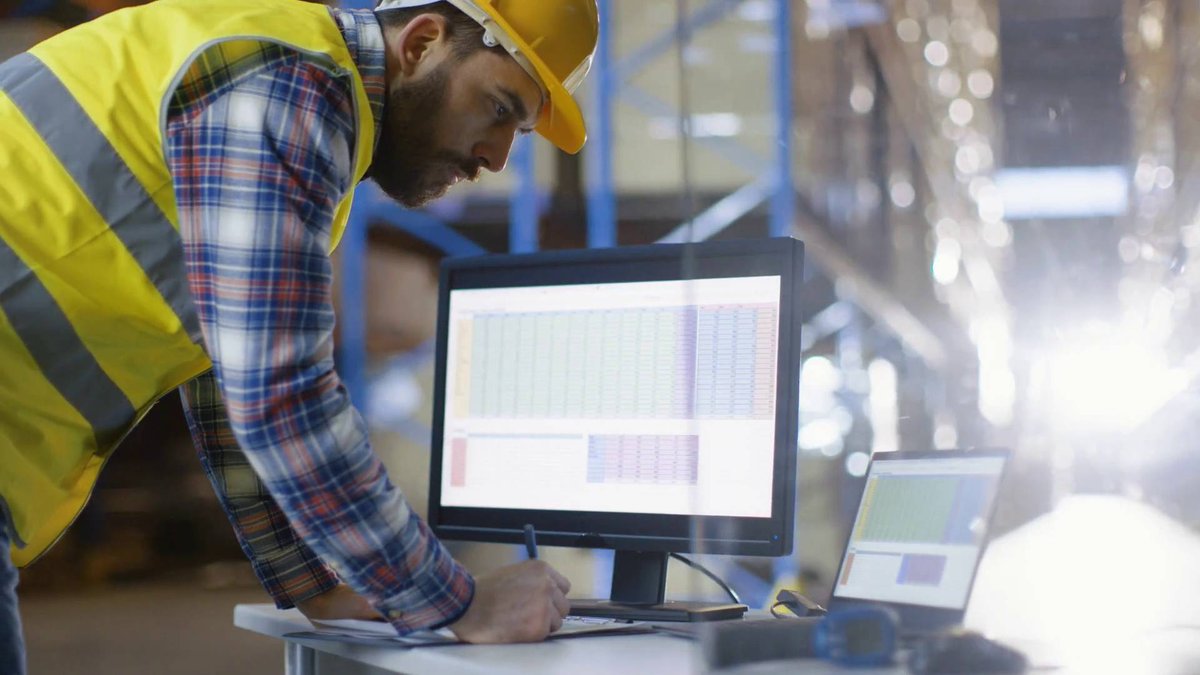 Site progress monitoring with digital reports
